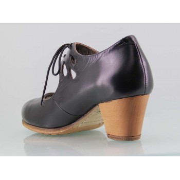 Zapato baile flamenco profesional piel negro lágrimas caladas