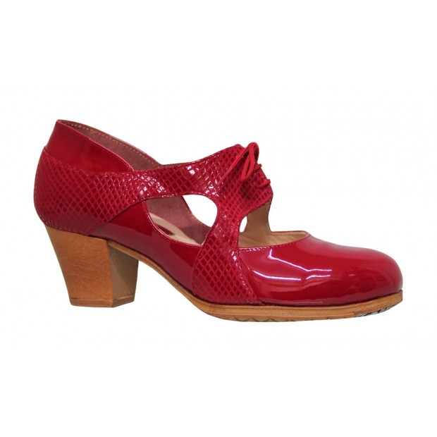 Cuir verni combiné rouge et fantaisie Cuir verni combiné rouge et fantaisie