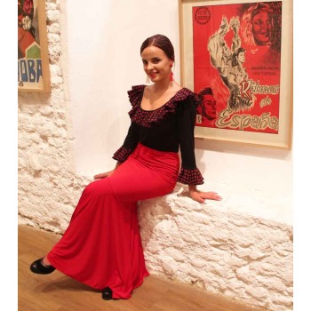 Red flamenco dance skirt adjusted.