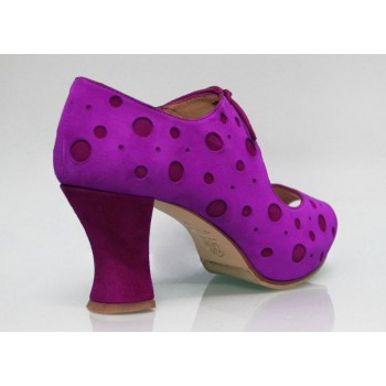 Fucsia Street Shoe with Polka Dots Bougainvillea