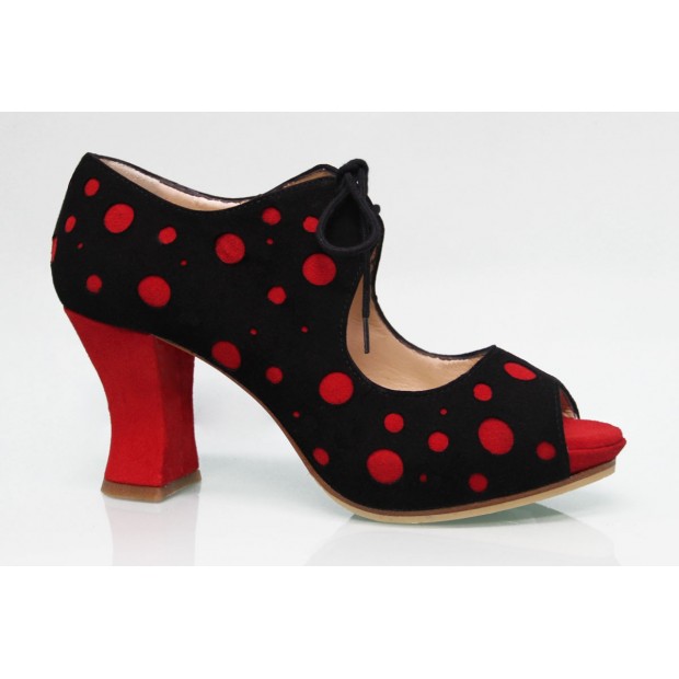 Zapato de Calle Ante Negro con Lunares Rojos Zapato de Calle Ante Negro con Lunares Rojos