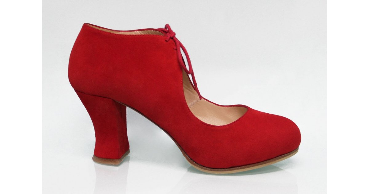 lacet chaussure rouge