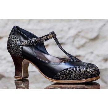 Zapato de baile flamenco...
