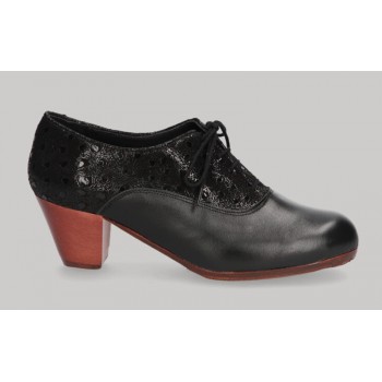 Zapato de baile flamenco...